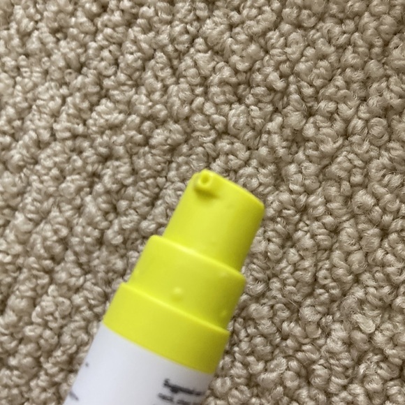 NEW Drunk Elephant Virgin Marula Luxury Facial Oil 0.17 fl oz Deluxe Travel Size - Picture 4 of 5